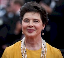Isabella Rossellini, Cannes (19.5.2015) – magicinfoto / Shutterstock