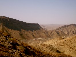 Kopetdag – Greenburd / Shutterstock