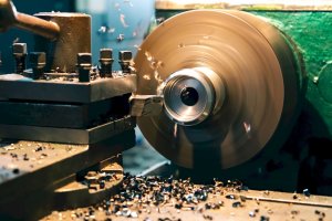 Soustruh – InWay / Shutterstock