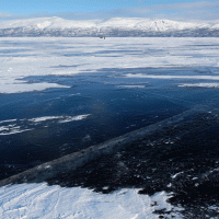 Jezero Torneträsk – iwciagr / Shutterstock