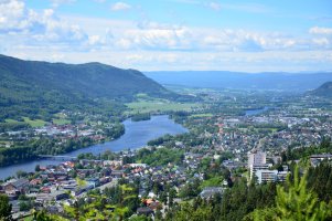 Drammen – HARNSUEK THAEWMOR / Shutterstock