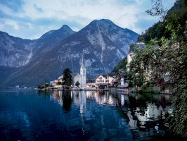 Hallstatt – Laura Chouette / Unsplash