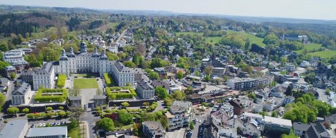 Bergisch Gladbach – 360degreeAerial / Shutterstock