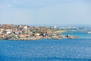 Reggio di Calabria – vvoe / Shutterstock