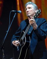 Roger Waters, zakládající člen skupiny Pink Floyd, během turné The Dark Side of the Moon v Philips Areně v Atlantě (22.5.2007) – Chris McKay / MediaPunch / Profimedia.CZ