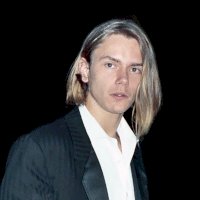 River Phoenix (28.3.1989, 61. udílení Oscarů) – photo by Alan Light