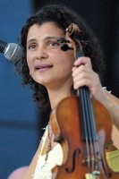 Iva Bittová na vystoupení (31.8.2002) – Profimedia.CZ