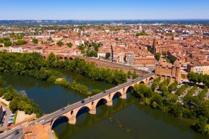 Montauban – Iakov Filimonov / Shutterstock