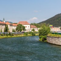 Revúca protékající Ružomberkem – Oscity / Shutterstock