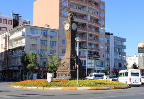 Adujaman – Yeni Tasarim / Shutterstock