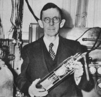 Clinton Joseph Davisson – Profimedia.CZ