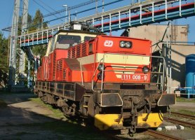 Elektrická lokomotiva 111.008, Bohumín (29.9.2007) – © Milan Palička
