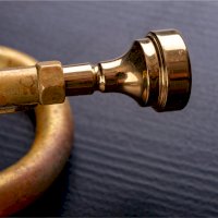 Nátrubek nasazený do nástroje – Piotr Wytrazek / Shutterstock