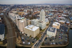 Elizabeth – FotosForTheFuture / Shutterstock