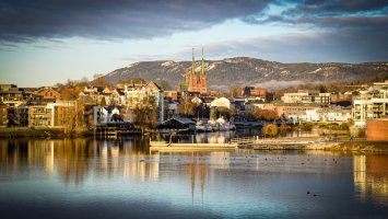 Skien – Svalastogfoto / Shutterstock