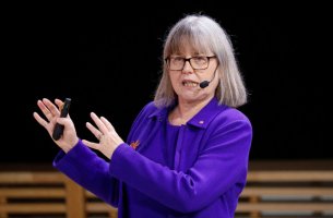 Donna Theo Strickland (8.12.2018) – Profimedia.CZ