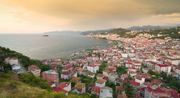 Giresun – daphnusia images / Shutterstock
