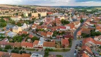 Hustopeče – Studio MDF / Shutterstock