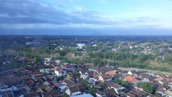 Madiun – Ani Fathudin / Shutterstock