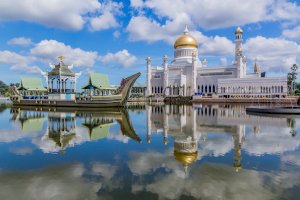 Bandar Seri Begawan – Matyas Rehak / Shutterstock