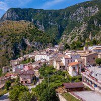 Aversa – pixelshop / Shutterstock