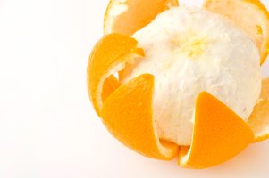 Albedo na pomeranči – kariphoto / Shutterstock