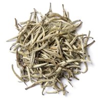 Bílý čaj – RomarioIen / Shutterstock