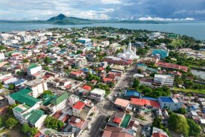 Tacloban – MDV Edwards / Shutterstock