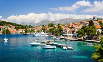 Cavtat – lukaszimilena / Shutterstock