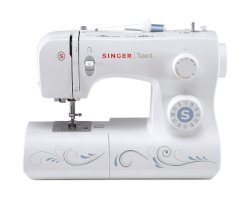 Moderní šicí stroj – propagační foto značky Singer