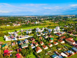Suzdal – saiko3p / Shutterstock