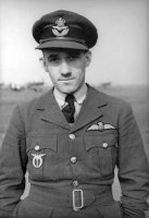 Karel Mrázek – RAF Museum, volné dílo, fair use