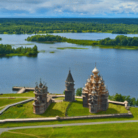 Oněžské jezero – Alvov / Shutterstock