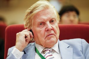 Robert Mundell na Nobel Laureates Beijing Forum, Peking, 10. 9. 2013 – DIEGO AZUBEL / Profimedia.CZ