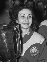 Angelica Rozeanu, Utrecht (1955) – Wim van Rossem / Dutch National Archives, The Hague, Fotocollectie Algemeen Nederlands Persbureau (CC BY-SA 3.0 nl))