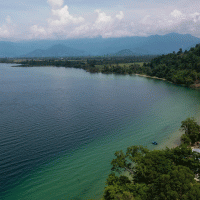 Jezero Poso – Achmad Satria / Shutterstock