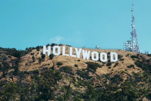 Hollywood – Nathan DeFiesta / Unsplash