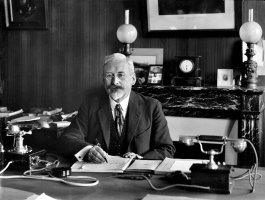 Charles Édouard Guillaume – Profimedia.CZ