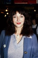 Britská zpěvačka Kate Bush při uvedení alba Never For Ever ve Virgin Megastore v Londýně (1980) – Profimedia.CZ