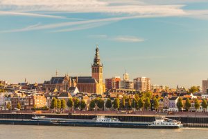 Nijmegen – Martin Bergsma / Shutterstock
