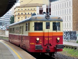 Motorový vůz M262.1168 (831.168), Praha (15.8.2020) – MartinTheTramvajak / Shutterstock