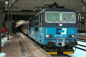 Elektrická lokomotiva 372.007, Drážďany (8.12.2012) – BalkansCat / Shutterstock