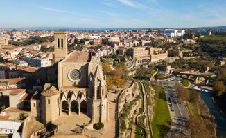 Manresa – BearFotos / Shutterstock