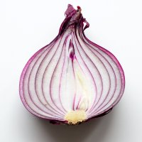 Červená cibule v řezu – K8 / Unsplash