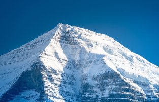 Mount Robson – eFlexion / Shutterstock