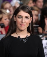 Mayim Bialik, Los Angeles (11.11.2012) – DFree / Shutterstock