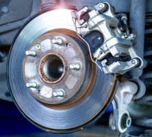 Kotoučová brzda – pdsci / Shutterstock