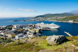 Hammerfest – ricok / Shutterstock