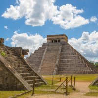 Chichen Itzá – IR Stone / Shutterstock