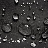 Waterproof – Skrypnykov Dmytro / Shutterstock